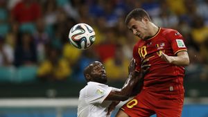 "Salvați copiii din favele". Un spectator a pătruns pe teren la Belgia - SUA și a dat mâna cu Hazard și De Bruyne