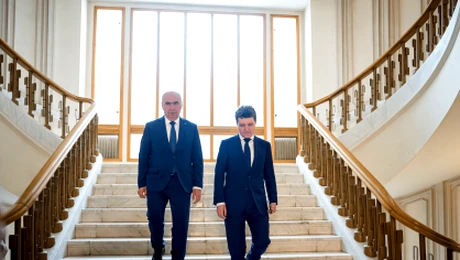 Apelul unui profesor către guvernanți: „Așa pregătim ascensiunea unor figuri mai înspăimântătoare ca Georgescu, Simion sau Șoșoacă”