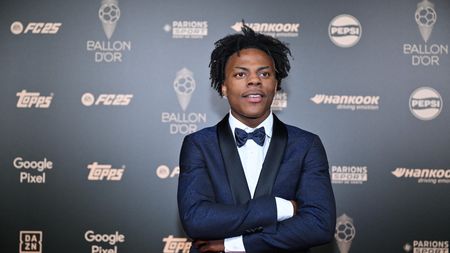 A ajuns de la micii din Obor să se bată în octogon cu un luptător UFC. Ce a pățit celebrul youtuber