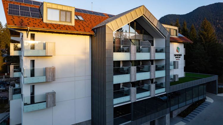 EXTRA Cât costă sejurul de 1 Mai la hotelul Simonei Halep. Nu orice român îşi permite