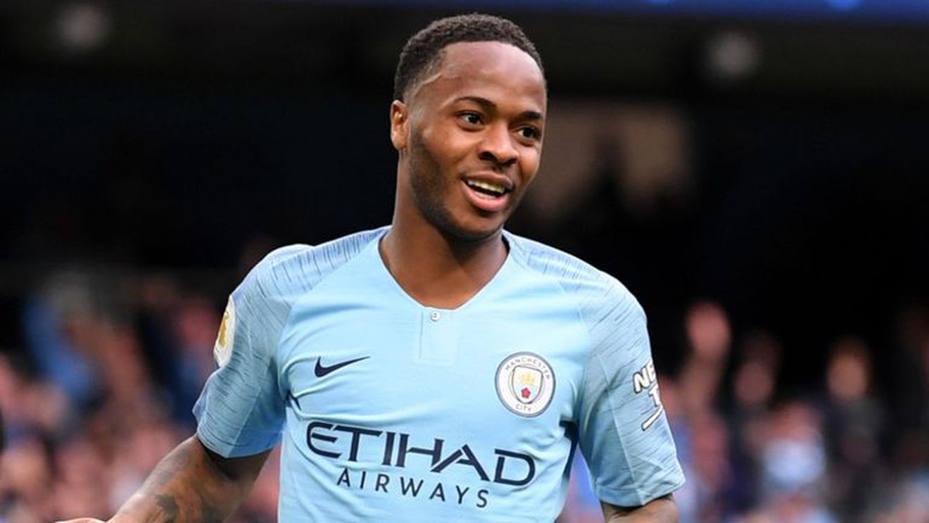 Nu uită de unde a plecat! Raheem Sterling a făcut fericiți 550 de copii de la fosta sa școală
