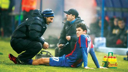 "Îl bag pe Tănase dacă își dă acordul"!** Ce riscă mijlocașul la Napoli