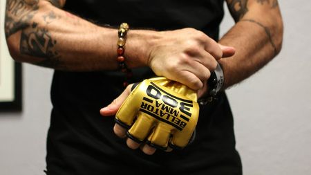 Un luptător de K1 din Bacău a încercat să o răpească pe fetița procurorului care se ocupa de cazul în care a fost condamnat pe viață pentru omor!