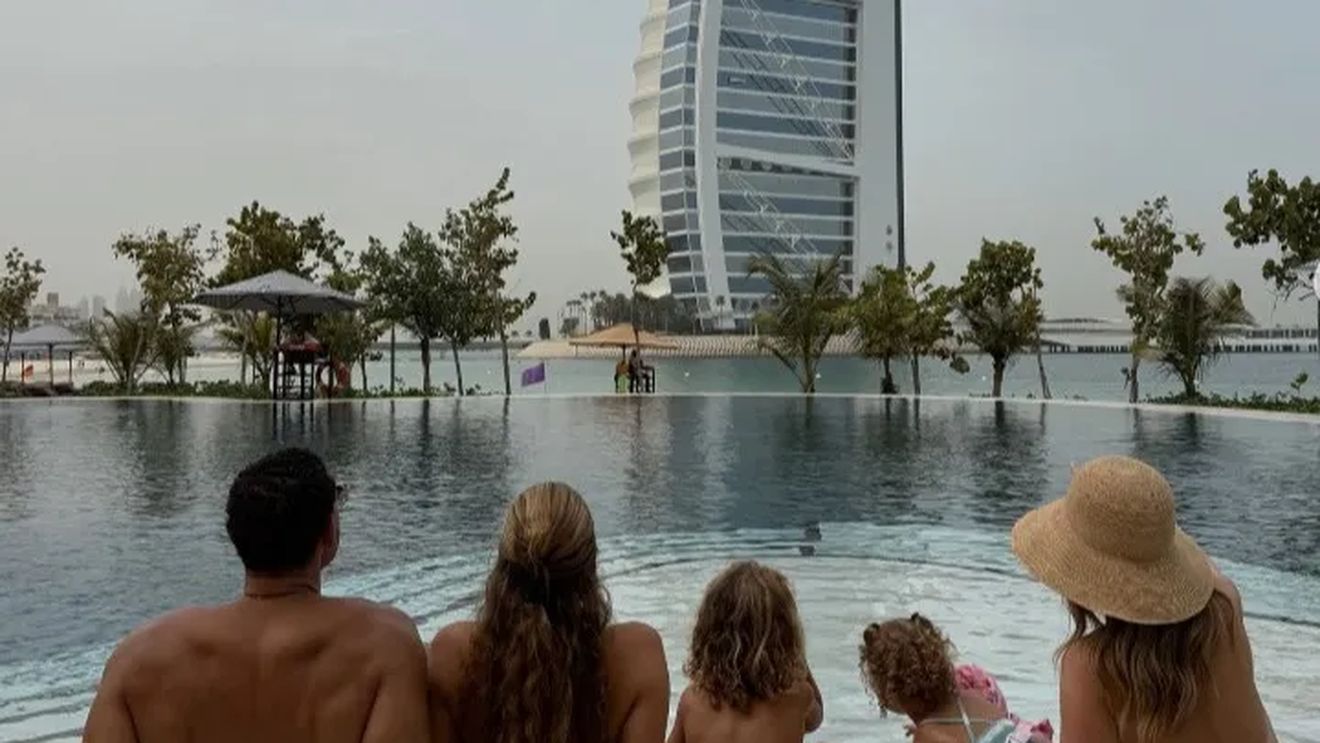 Milionarul de 46 de ani și-a luat soția și au fugit la Dubai după măsurile de austeritate și taxele impuse de guvernul țării: „Lucrurile se destramă!”