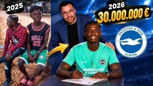 „La 18 ani e un geniu!”. Andrei Balmoș, impresarul român cu cel mai scump transfer din istorie, dezvăluie o nouă mega lovitură și de ce NU lucrează cu FCSB. EXCLUSIV
