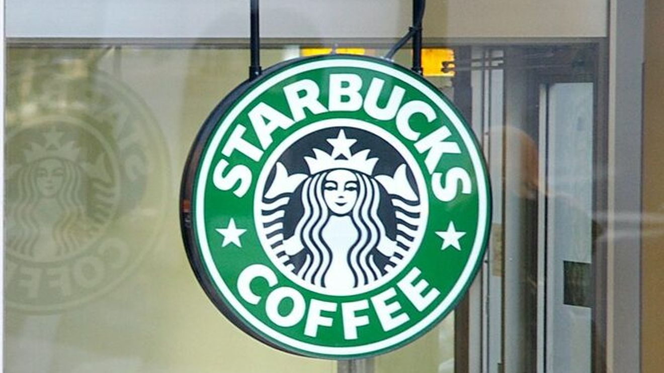 Starbucks deschide un macro-spațiu gastronomic în inima stadionului! Va fi întins pe 1.000 de metri pătrați și va avea produse unice în Europa