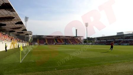 Din ciudățeniile fotbalului românesc: fosta campioană, Astra, se vinde pe bucăți și scoate la licitație o peluză a stadionului din Giurgiu! Cât costă să cumperi 2.300 de locuri ale arenei de la Dunăre | FOTO EXCLUSIV