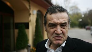 "Neagoe și Ionescu sunt doi fricoși, le tremură picioarele la antrenamente"