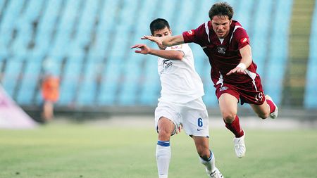 "Plătim noi cazarea"