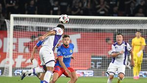 Sezon nou, Gigi Becali vechi. A rezistat doar 45 de minute: Politic, OUT din echipa FCSB la pauză!