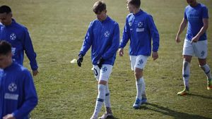 Octavian Popescu, schimbat pentru a nu risca o accidentare serioasă în Steaua - FCSB 2. Mijlocașul a ieșit şchiopătând