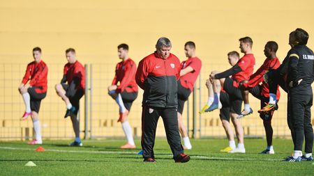 Ori pleacă, ori urcă în tribună! Țălnar va rămâne în staff-ul tehnic al "câinilor"
