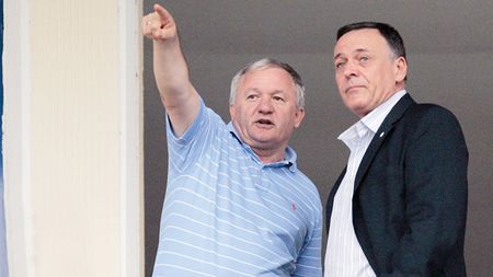 Costică "Vâlcea", angajat de Porumboiu!