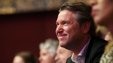 La 55 de ani a crezut că şi-a găsit iubirea vieții, dar realitatea i-a dat o lovitură neaşteptată lui Florin Răducioiu. A anulat nunta şi s-au despărțit definitiv