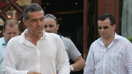 Ce ȚEAPĂ‚ și-a luat Becali de la Moraes!** ADEVĂ‚RATUL motiv pentru care Steaua a renunțat la atacant