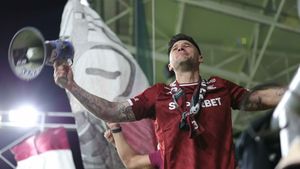 Verdict dur al unui fotbalist al lui Dan Şucu: „Dacă Săpunaru nu va fi, pe orice poziție, în club, Rapid va pierde”. EXCLUSIV