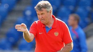 Hiddink: "Eu l-am format pe Robben"