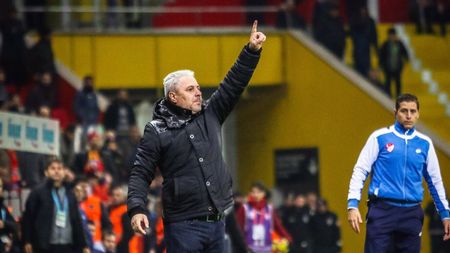 Șumudică își acuză fotbaliștii: "S-au gândit mai mult la sărbători". Prima reacție a antrenorului după ce a ratat șansa de a urca pe primul loc în Turcia