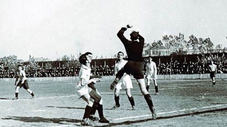 Dispare încă un club de tradiție din România. Își închide porțile după un secol de fotbal