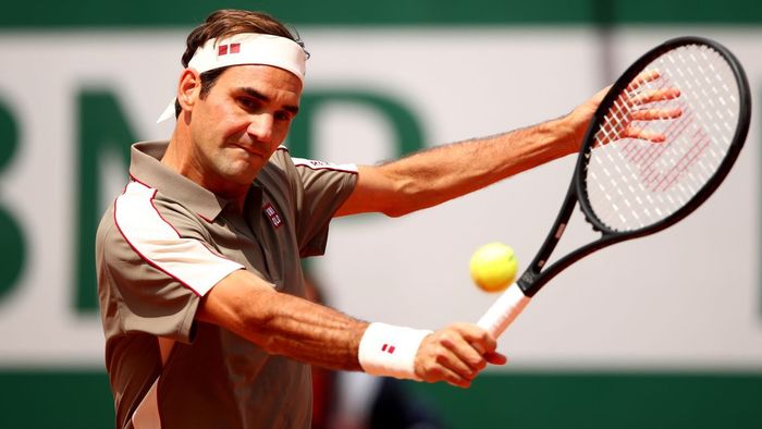 Roland Garros 2019: Revenirea unui idol. Roger Federer a câștigat primul meci jucat pe zgura pariziană după patru ani. Cronica unui meci pentru sufletul a 15.000 de spectatori