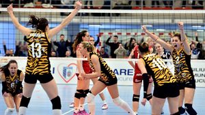 CSM București scrie istorie și la fileu: joacă miercuri în Turcia prima manșă a semifinalei Cupei Challenge. În istoria voleiului românesc, nicio echipă feminină nu a prins vreo finală europeană