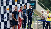 Nu doar Cristi Chivu face performanță în Italia! Un pilot bucureștean se descurcă de minune în Formula 4