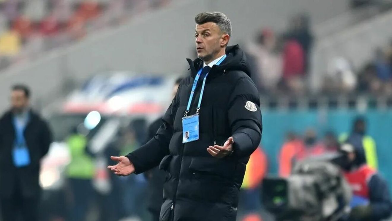 Unde poate ajunge Ovidiu Burcă, după ce a plecat de la Dinamo! Încă un antrenor din Superliga își pierde postul după etapa din acest weekend, iar fostul tehnician al „câinilor” îi poate lua locul. EXCLUSIV
