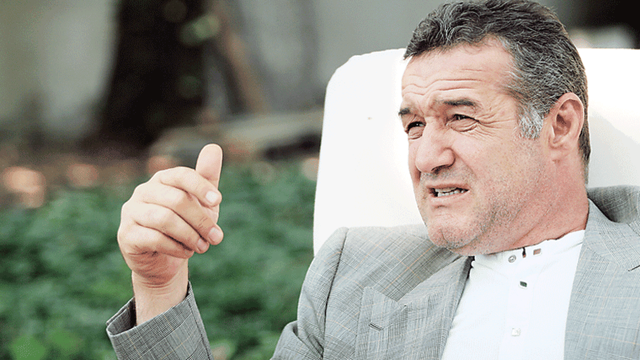 „Mă distrez în fotbal"