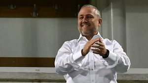 Mihai Rotaru face 5 transferuri pentru ca Universitatea Craiova să se lupte la titlu cu FCSB și CFR Cluj! Anunțul oficial al patronului