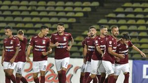 Marius Șumudică, dat pe spate de un jucător al Rapidului: „Parcă îi ținea cineva cu zgârciul! A trecut ca prin brânză!”