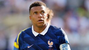 Cum l-a numit selecționerul Spaniei pe Kylian Mbappe înaintea semifinalei cu Franța! A folosit un singur cuvânt