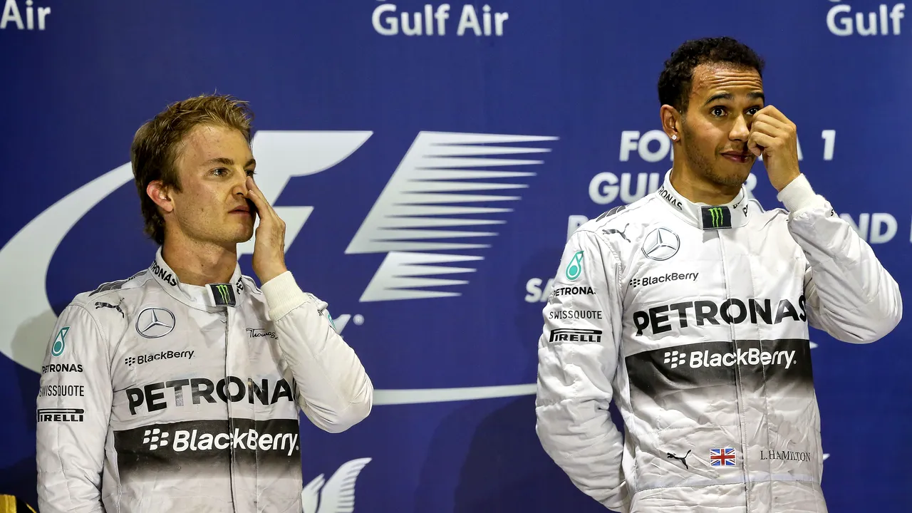 Mercedes îi avertizează pe Hamilton și Rosberg să înceteze războiul: 