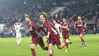 Feerie vișinie! CFR trece de „U” Cluj după un derby nebun și urcă pe loc de play-off. Magicianul Pancu ajunge la a șaptea victorie consecutivă!