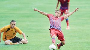 E așteptat să devină noul playmaker, dar el acuză trecutul!** Bălan dă vina pe Ilie Stan pentru că nu a devenit mai repede numărul 10 căutat de Steaua: "Am fost foarte afectat"