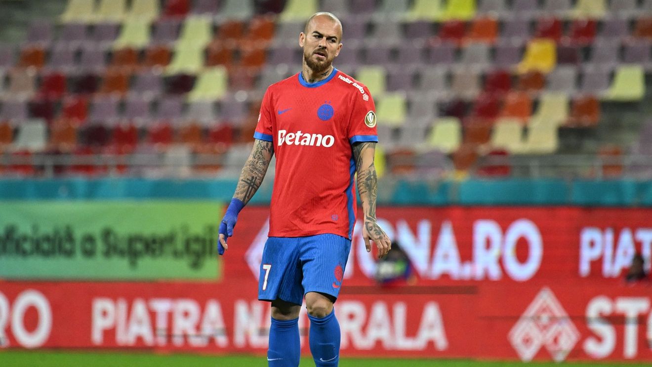 Fostul căpitan al FCSB l-a văzut pe Denis Alibec și nu s-a ferit de cuvinte: „Își ia tălpășița”