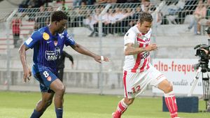 Francezii l-au ironizat pe Adrian Mutu, "L'Equipe" a dat startul.** O întrebare postată pe site l-a pus pe român într-o situație penibilă