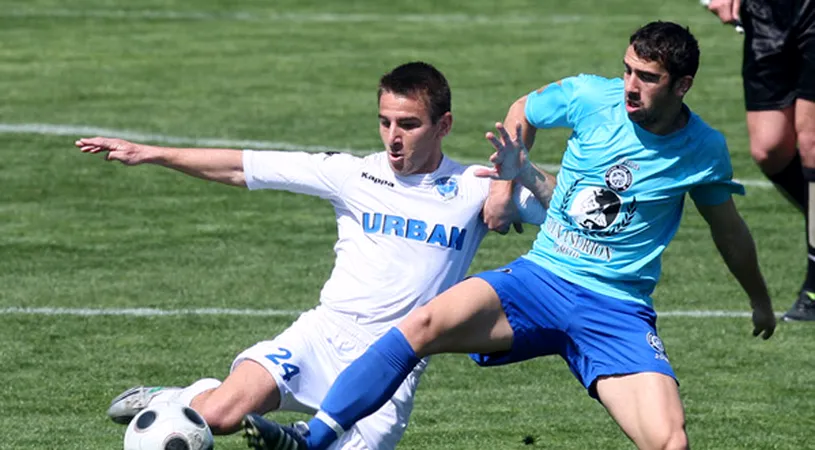 Claudiu Dumitrescu** testat de Valeriu Răchită