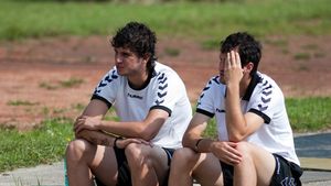 Perendija și Mojsov, fără carte verde