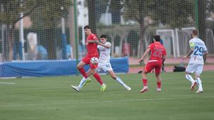 „Bravo, Micu! Când ai dat la poartă, ai dat gol”. David Miculescu, gol spectaculos în FCSB - Dinamo Kiev, chiar sub ochii selecționerului Lucescu