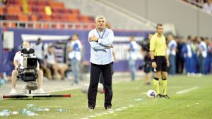 "E prea important meciul cu Manchester ca să ne gândim la Steaua"** Gestul prin care Andone a câștigat respectul lui Ferguson