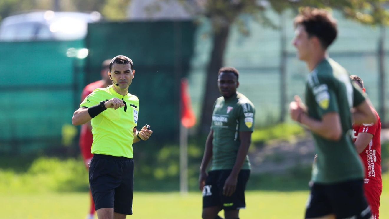 Știrea momentului în fotbalul românesc! Ovidiu Hațegan a făcut un nou pas spre revenirea în arbitraj