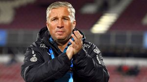 Dan Petrescu, speriat de coronavirus. Unul dintre spaniolii infectați este din Sevilla