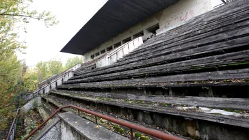 Ce s-a ales de stadionul de fotbal din apropiere de Cernobîl. Cum a ajuns să arate, după ce orașul Pripyat a fost abandonat