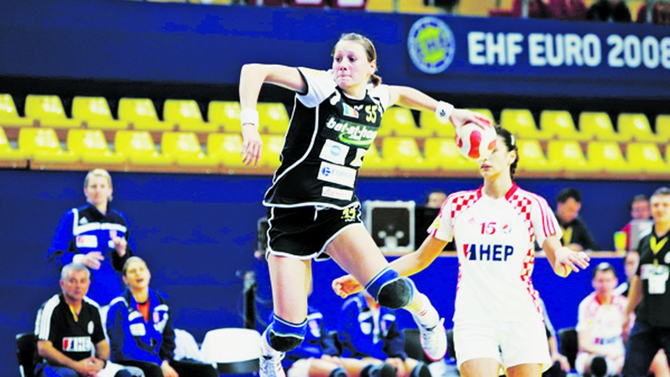 Cea mai bună handbalistă de la HCM Baia Mare joacă la Oltchim!