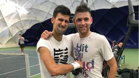 Modelul Simona Halep, copiat în Serbia! Un tenismen de top a avut prioritate la vaccinare și nu a scăpat nici el de critici