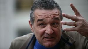 Gigi Becali:** "Da, am NENOROCIT Steaua, care e problema?** Dacă am luat-o fraudulos, să merg la PUȘCĂ‚RIE"