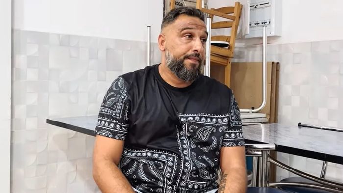 Ce s-a ales de „Baby”, colegul de cameră de etnie rromă al lui Leo Messi. Acum, lucrează la salubritate: „Eram obișnuit să stau pe stradă”