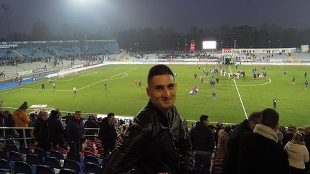 "Ce s-a întâmplat cu el!?" Prăbușirea șocantă a "puștiului-minune" considerat noul Cristiano Ronaldo la United, în 2009. Unde l-au "descoperit" acum englezii