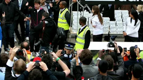 VIDEO** Messi, „prins” de fani! Starul argentinian a provocat isterie la Londra!
