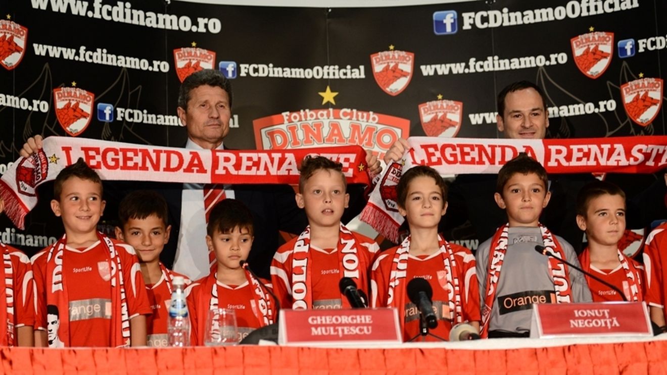 Steliștii aplaudă venirea lui Mulțescu la Dinamo: "Va avea rezultate. E o reparație morală"